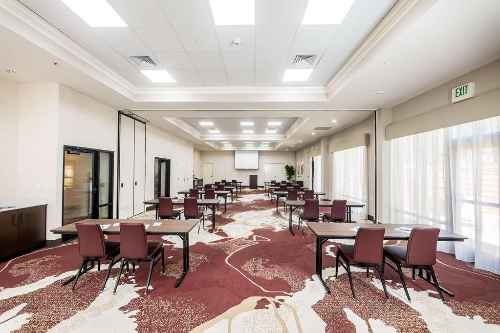 Hampton Inn & Suites Dobson Létesítmények fotó